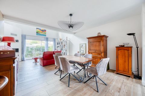 MERIGNAC, proche BdX : Maison, 4 ch dont une au rdc, garage