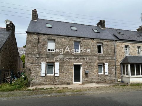 À vendre Maison en pierre rénovée de 112 m² à Plounérin