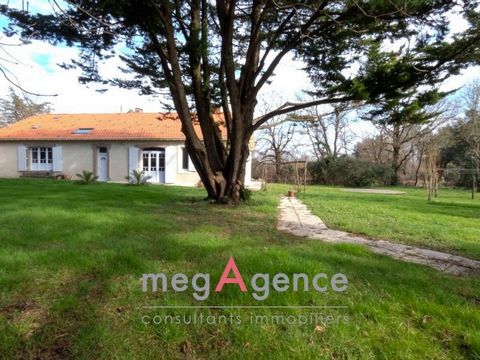 Maison attypique, 3 chambres sur 4660m2 de terrain