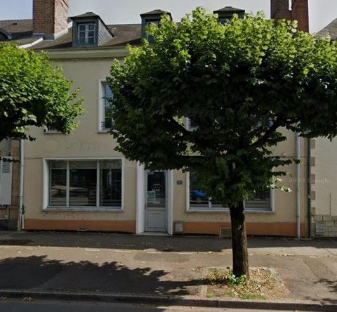 2 garages avec dépendance pouvant etre aménagée