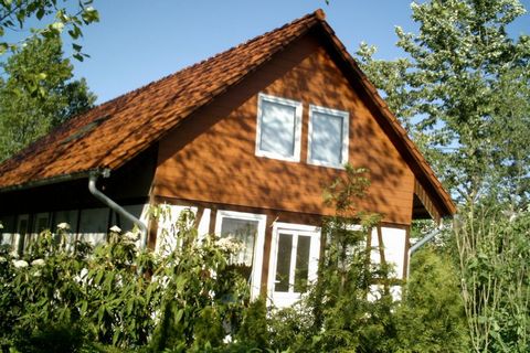 Resting close to the beach, this is a 2-bedroom bungalow for a large family or group of 8 persons. The bungalow has a private sauna and a shared bubble bath to relax your muscles after walking stretches. The Baltic Sea municipality of B rgerende-Reth...