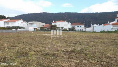 Sale of construction land, Carreço, Viana do Castelo. Excellent land with 1470m² for construction. Excellent access. Ref.: VCC12290(1) ENTREPORTAS Founded in 2004, the ENTREPORTAS group with more than 15 years, is a leader in real estate mediation in...
