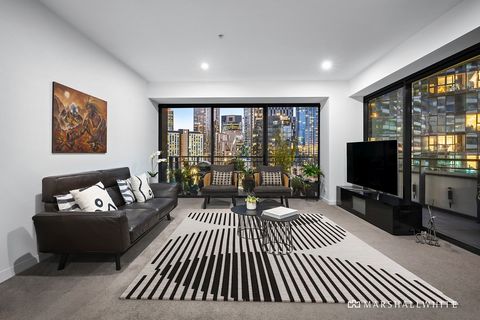 Positioned on the fringe of Melbourne's famed entertainment precinct and the doorstep of South Melbourne's celebrated retail and culinary scenes, this cleverly configured three-bedroom apartment provides enviable ease and contemporary comfort in a fl...