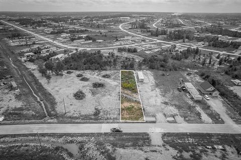 Your future home begins here! Embrace the potential of this spacious 1/4-acre residential lot, where your dream home becomes a reality. With the convenience of brand-new electric meters already in place, this blank canvas is primed for your vision. T...