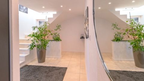 Dpt Haut-Rhin (68), à vendre DESSENHEIM maison familiale avec piscine - Terrain de 749,00 m² - Plain pied
