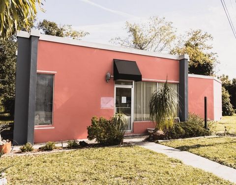Look no further than this 1500 square building on busy US Highway 1 corridor in Sebastian, FL. This building offers ample parking for any professional office, high visibility, and easy access to nearby amenities. This building can accommodate your ne...