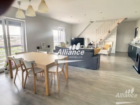 ALLIANCE GROUPE IMMOBILIER in DELLE offers you in a private house composed of 2 apartments, this pretty duplex, built in 2017 of 126m2 on the 1st and 2nd floor with independent entrance. It includes: large living room open to kitchen, pellet stove, a...