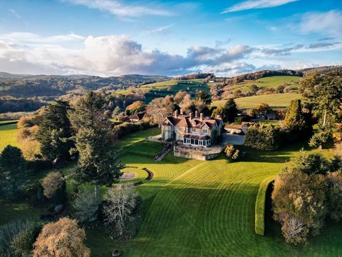 Introduction Wolleigh House is undoubtedly one of the area’s finest country homes, it is incredibly private, has a wonderful outlook and beautiful accommodation. Having sold it to the current owner in 2011, I am delighted to have been asked to find t...