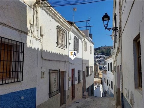 This 3 Bedroom Townhouse is situated in Montefrio, one of the most famous towns in the Granada province of Andalucia, Spain, known for its stunning views. Located in an elevated position you enter the property into a tiled, spacious reception room wi...
