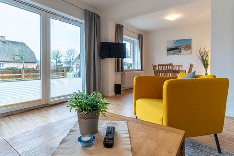 Welcome to our inviting 2-room holiday apartment in St. Peter-Ording, the perfect oasis for couples who long for a relaxing break on the North Sea. With a generous living space of around 70 square meters, this cozy holiday apartment offers the ideal ...