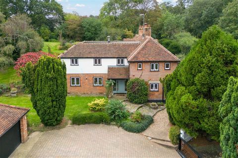 THE PROPERTY   A Beautiful grade ll listed home, sympathetically extended over the years from the original 1730's cottage. This family home has been restored throughout and extended to create a wonderful five-bedroom house which would suit a family. ...
