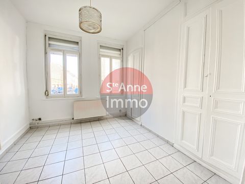 The Sainte-Anne Immo agency presents an 84m2 Amiens house located in the Saint-Honoré district in the immediate vicinity of public transport, shops and services. The house consists of: - On the ground floor: an entrance hall, a living room, a living ...