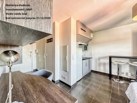 Take advantage of an investment opportunity in Nice with this furnished studio of 21.70 m², located on the 5th floor at 3 impasse Guidotti, Nice-Est. Offering worry-free management under a commercial lease until 2030, this property ensures an annual ...