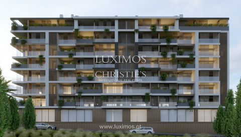 New development of 38 luxury apartments with stunning views over the Ria Formosa in Faro, Algarve . This development, consisting of 7 floors , including a commercial space on the ground floor, swimming pool , communal area and two general basements f...
