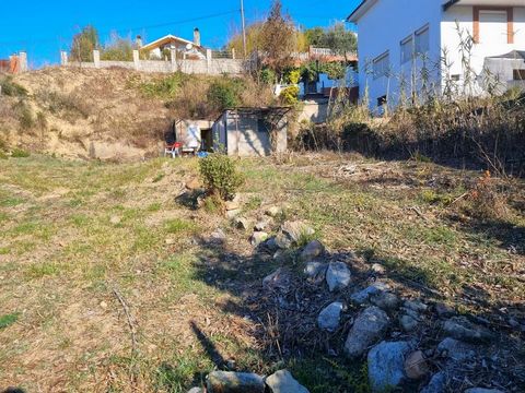 906 m2 building land for sale in the Can Prat Urbanization in Lliçà de Vall, an urbanization located northwest of the old town. You want to live in a quiet area, surrounded by nature and close to all services. Here you can make your home to measure. ...