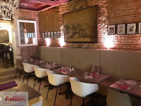 Noord (59). Te koop in het centrum van Lille, in een van de hoofdstraten van het oude Lille, de zaak van een uitstekende Italiaanse pizzeria/restaurant met een oppervlakte van 150 m². Dit etablissement, gelegen in een oud huis in het oude Lille, zal ...