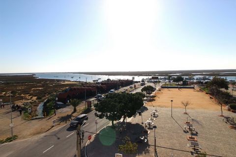 If you love living by the sea, this opportunity could be your dream apartment. Completely renovated in 2016, this apartment offers a wide view of Ria Formosa and features a rooftop terrace exclusive to the last two floors, providing stunning views of...