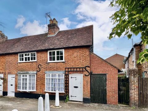 A character two bedroom cottage situated just off Redbourn High Street, offered for sale with no onward chain. Located along Harpenden Lane, this two bedroom end of terrace cottage offers a wealth of character throughout including exposed beams and a...