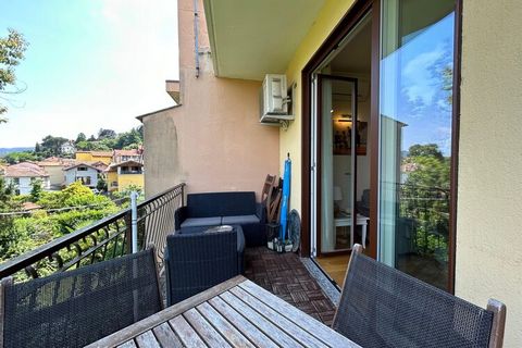 The apartment is located in Baveno in residence a few steps from the historic center and the lakeside promenade. The apartment can accommodate 2 people, it is recommended for a holiday characterized by comfort and simplicity at the same time. Easily ...
