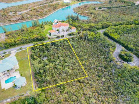 Welcome to Pearl Bay - a sought-after destination in Freeport, Grand Bahama! This expansive lot spans 36,345 square feet and offers an idyllic setting for your island dream home or investment venture. Nestled in a quiet neighborhood, this parcel pres...