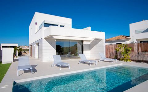 Off plan villa in La Herrada, Alicante, Costa Blanca Different types of plane to choose from. 3 bedrooms, 2 bathrooms. 378m2 plot, 139m2 built, 112m2 of terraces, private pool of approximately 30m2. 2 underground parking spaces available. South orien...