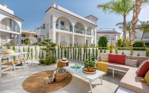 Apartments in Ciudad Quesada, Rojales, Alicante The apartments have 3 bedrooms and 2 bathrooms, an open kitchen, and a dining-living room. You can choose the option of a ground floor with a beautiful private garden or an upper floor with a spacious s...
