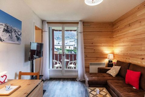 Cabina T2 situata al 1° piano, con una superficie di 30 mq con balcone esposto a sud-est Soggiorno con divano ad angolo e TV Camera con letto 140 e ripostiglio Zona cabina con letto da 90 cm. Angolo cottura attrezzato: piano cottura elettrico (2 fuoc...