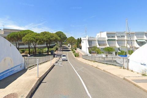 Residenza “Terrasses de la Baronnie”, su 4 piani. Nel quartiere Palais de la Mer, a 500 m dal mare, a 500 m dalla spiaggia. In comune: piscina (8 x 13 m, profondità 100 - 200 cm, disponibilità stagionale: 01 giu. - 22 set). Infrastruttura del residen...