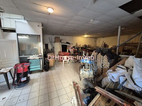 Situé en plein cœur de Mantes-la-Jolie, sur le secteur des Martraits, proche de la gare, proche des grands axes. Ce commerce de 180m² offre 3 pièces spacieuses, dont un local principale avec la possibilité de rentrer des véhicules, un grand bureau, u...