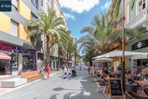 Investitionsmöglichkeit in der Gegend von Las Canteras! Gemütliches Außenstudio in bester Lage, nur zwei Gehminuten vom Strand Las Canteras mit Ferienhauslizenz entfernt. Derzeit vermietet mit guter Rentabilität und stabilem Einkommen. Fenster mit Bl...