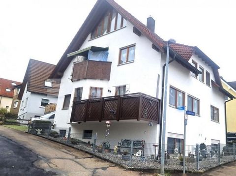 Charming maisonette apartment in a popular location of Wasseralfingen This beautiful duplex apartment with a generous living space of 111 m² offers you plenty of space to feel good and is ideal for couples or families. With 4.5 rooms spread over two ...