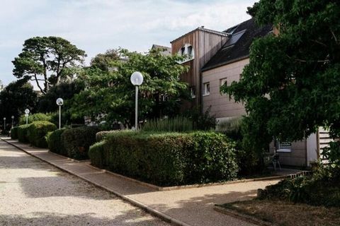 In het hart van de Golf van Morbihan ligt Larmor-Baden, een kleine, typische jachthaven en een beroemde badplaats. Dicht bij winkels en activiteiten, aan de haven en dicht bij het strand nodigt de VVF Résidence Golfe du Morbihan u uit om te genieten ...