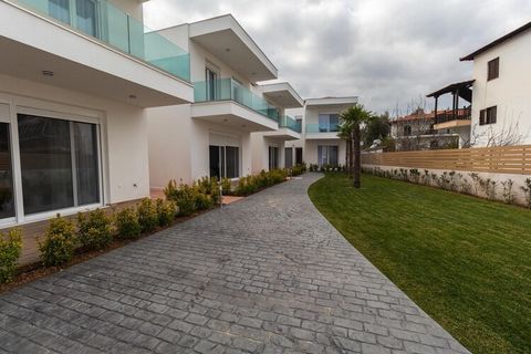 Newly built villa complex right in the village of Ormos Panagias and just a few meters from the sea. Enjoy the beautiful view of the small fishing harbor and stroll along the promenade. The eight modern holiday homes are comfortably furnished and hav...