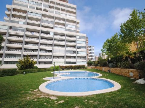 prime location with stunning views discover this exceptional 2-bedroom 2-bathroom sea-view apartment just 300 meters from the beach and calpes vibrant marina. situated on the 5th floor this spacious property offers breathtaking sea views and boasts a...