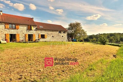 Grégory Bié vous propose, en exclusivité, cette Ferme mitoyenne d'un côté d'environ 256m2 nichée au milieu des champs et du bois de Petret près de Monthiers, dans un cadre bucolique et reposant. Dépaysement garantit!!! Elle se situe à moins de 15 min...