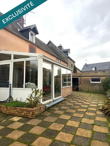 In the town of Gorges, in the department of La Manche, your local advisor, Anne BLAISON, offers you this house to refresh and renovate, arranged on two levels. On the first level: a veranda of approximately 16 m2, a living room/lounge equipped with a...