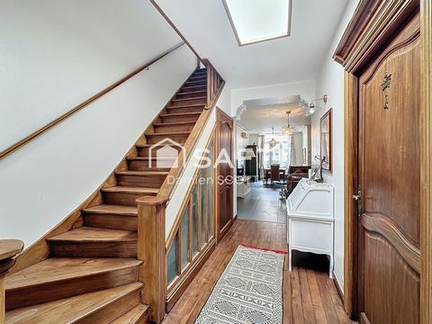 Située dans une rue calme, cette maison de 120 m2 est idéale pour une famille. Elle se distingue par son parquet ancien qui apporte une touche de caractère et de chaleur à chaque pièce. Elle se compose de: 4 chambres 1 salle de bain et une salle de d...