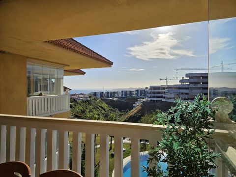 RESERVA DEL HIGUERON - SOUTHWEST - SEA VIEWS This 3-bedroom, 2-bathroom apartment in the sought-after Reserva del Higueron is an excellent opportunity to own a bright and spacious home with sea views for under 400.000 EUR. Built in 2004 and kept in g...