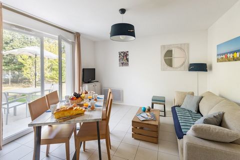 Op dit gezellige vakantiepark is beschikbaarheid in een vierpersoonsvakantiehuis (FR-85440-10), daarnaast is er een vakantiehuis voor zes personen waarvan één een slaapkamer heeft met cabine (FR-85440-11) en een het andere zes persoonshuis duplex (FR...