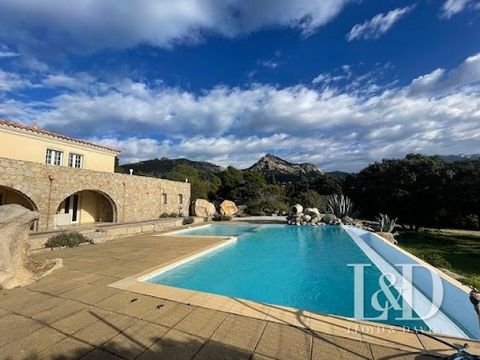 Exceptional property located in the heart of Balagne, between Ile Rousse and Calvi, in the highly sought-after municipality of Lumio, only 1km from the sandy beaches and close to the marina of Sant'Ambroggio. This 182m2 villa is built on a vast enclo...