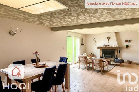 iad France - Jérome Sargnon vous propose: Maison 85m² sur 600 m² de terrain . Agrandissement possible . 5 minutes du centre ville A 18 Min de Montereau-Fault-Yonne et 25 Min de Fontainebleau. Bus dans la rue qui mène au collège et lycée Maison avec g...