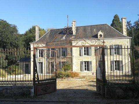 Maison de Maître de 250 m², restaurée, cadre magnifique !!!