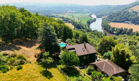 Grande propriété isolée avec gîte sur 6.5 ha - Vallée du Lot