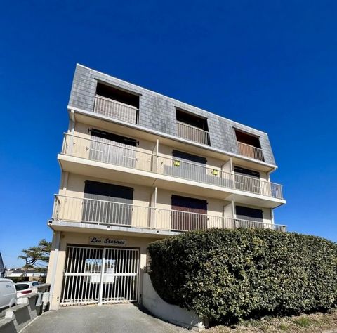 A 50 m de la plage de Saine-Cécile ! Très bel appartement 2 chambres en RDC avec terrasse et place de parking