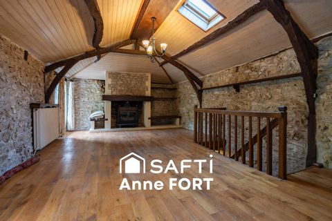 Belle propriété en pierre isolée dans un bois