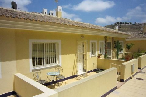 This is a lovely 2-bedroom holiday home in Rojales. It's located on Spain's Costa Blanca and is ideal for families. The home is 10 km from the beautiful white beaches of Guardamar. Here you can stroll along the boulevard in the evening with a number ...