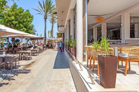 This sunny, renovated apartment is at a top location in Palma and walking distance from the beach. An ideal romantic stay with your partner in the most beautiful surroundings. Enjoy the cultural life at Mallorca. Visit the Sineu market, the village o...
