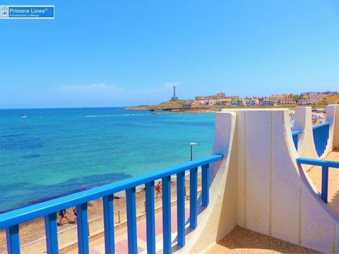 Ein Genuss für die Sinne im Herzen von Cabo de Palos, Panoramablick, um den Strand Levante, den Leuchtturm, den Strand von Amoladeras und La Manga in vollen Zügen zu genießen. Können Sie mehr verlangen ?? Dieses Haus ist es, um ständig das Meer zu be...