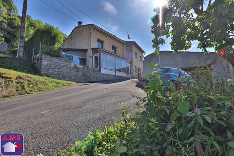 MUNICIPALITY OF HERM Exclusively at API!! Near Foix, on the road to Roquefort les Cascades, hamlet house, semi-detached, type 4, with veranda and small garden. Just on the other side of the road a laundry room, a large garage that it is possible to r...