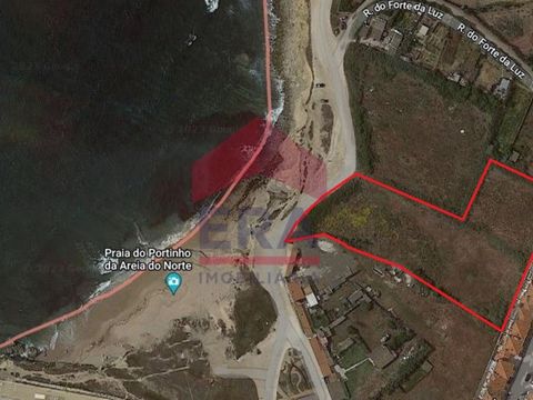 Grundstück von 8.000 qm in Peniche. Direkt am Meer. Eingefügt in eine touristische Expansionszone. Mit Machbarkeit der Konstruktion. *Die bereitgestellten Informationen dienen nur zu Informationszwecken, sind nicht bindend und befreien die Anfrage de...